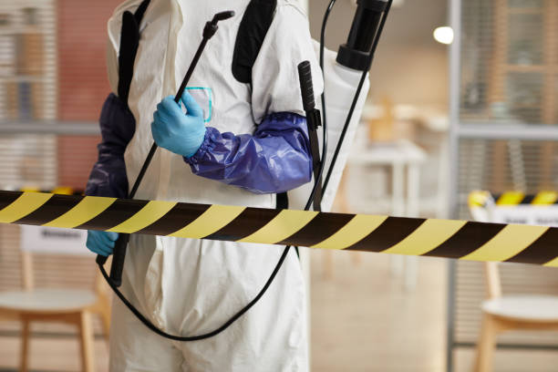 Professional Unattended Death Cleanup technician working in Oak Park, MI